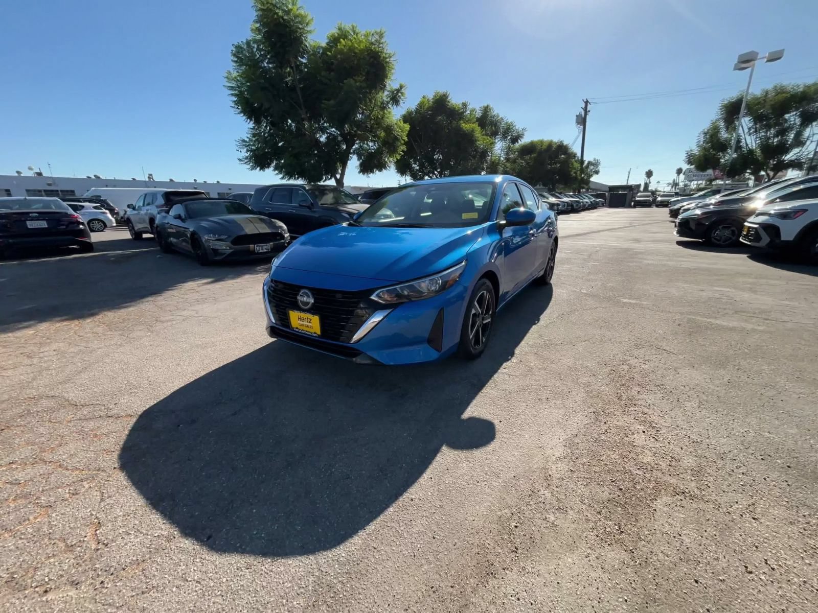 Used 2025 Nissan Sentra SV FWD image 6