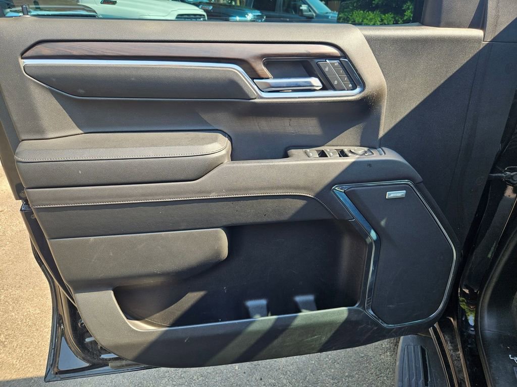 Used 2023 GMC Sierra 1500 SLT w/ SLT Premium Package image 11