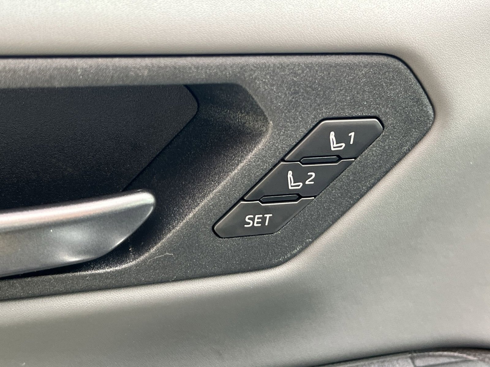 New 2026 Toyota RAV4 XSE image 24