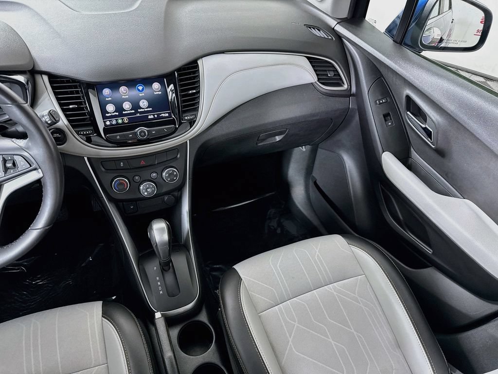 Used 2020 Chevrolet Trax LT w/ LT Convenience Package FWD image 25