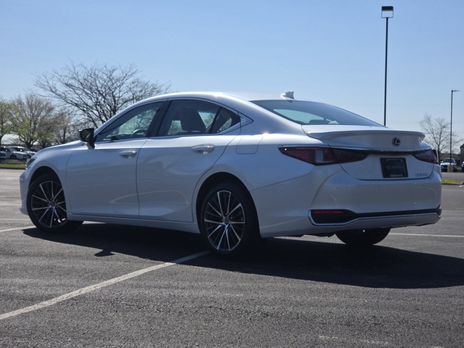 Used 2025 Lexus ES 300h w/ Premium Package FWD image 19