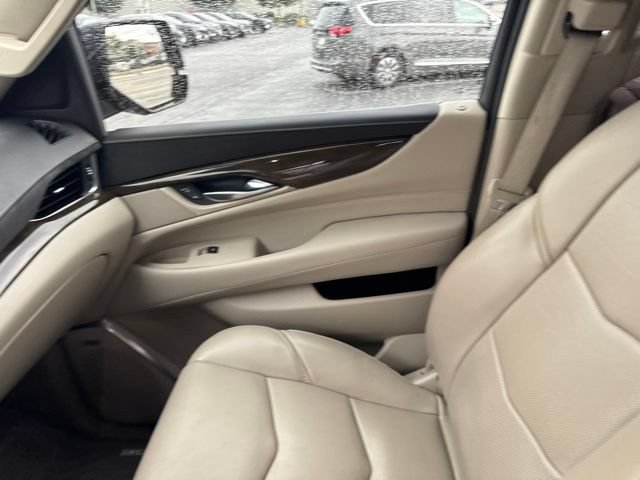 Used 2018 Cadillac Escalade Luxury w/ LPO, Radiant Package AWD/4WD image 7