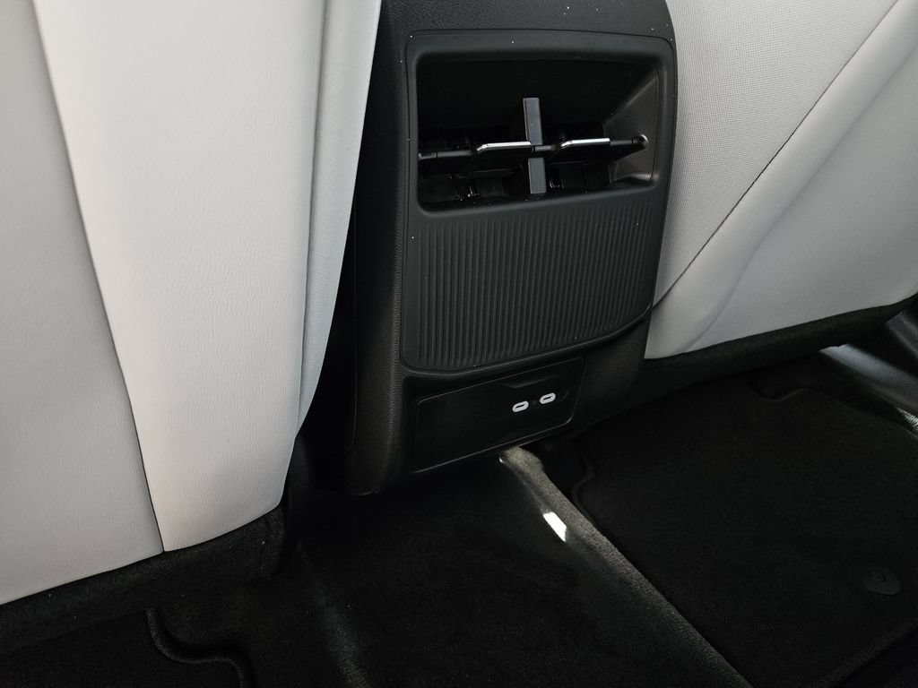 New 2026 Jeep Cherokee Limited AWD/4WD image 11