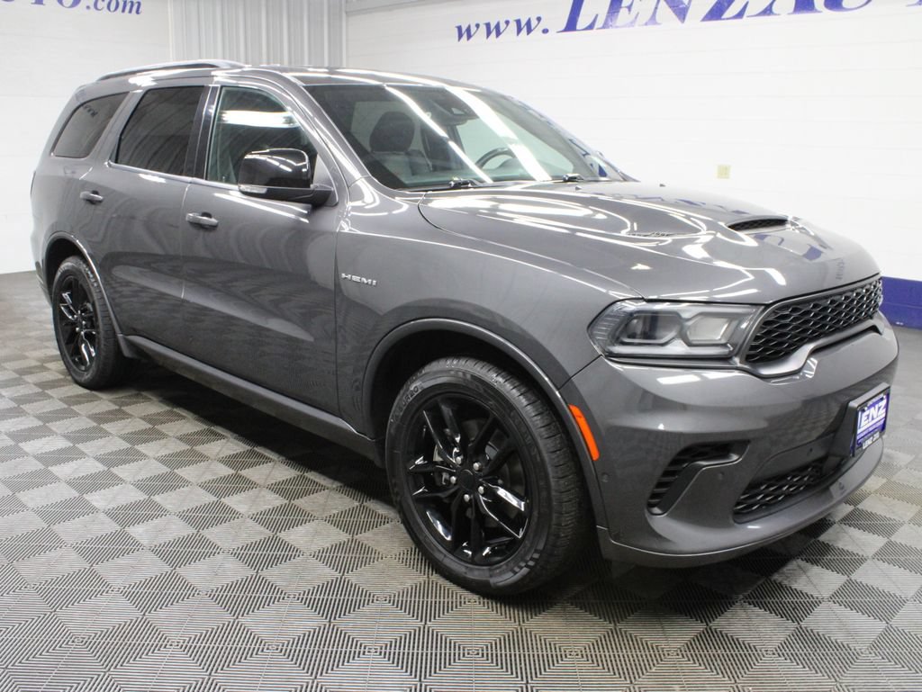 Used 2025 Dodge Durango R/T AWD/4WD image 3