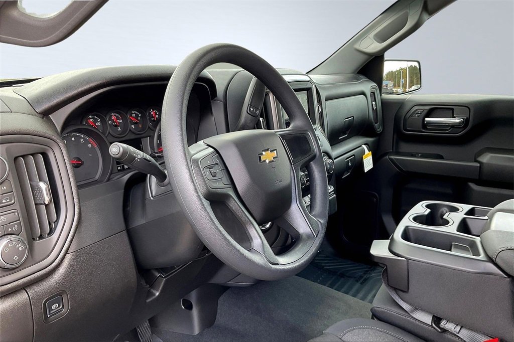 New 2026 Chevrolet Silverado 1500 Custom w/ Turbomax Blackout Package image 7