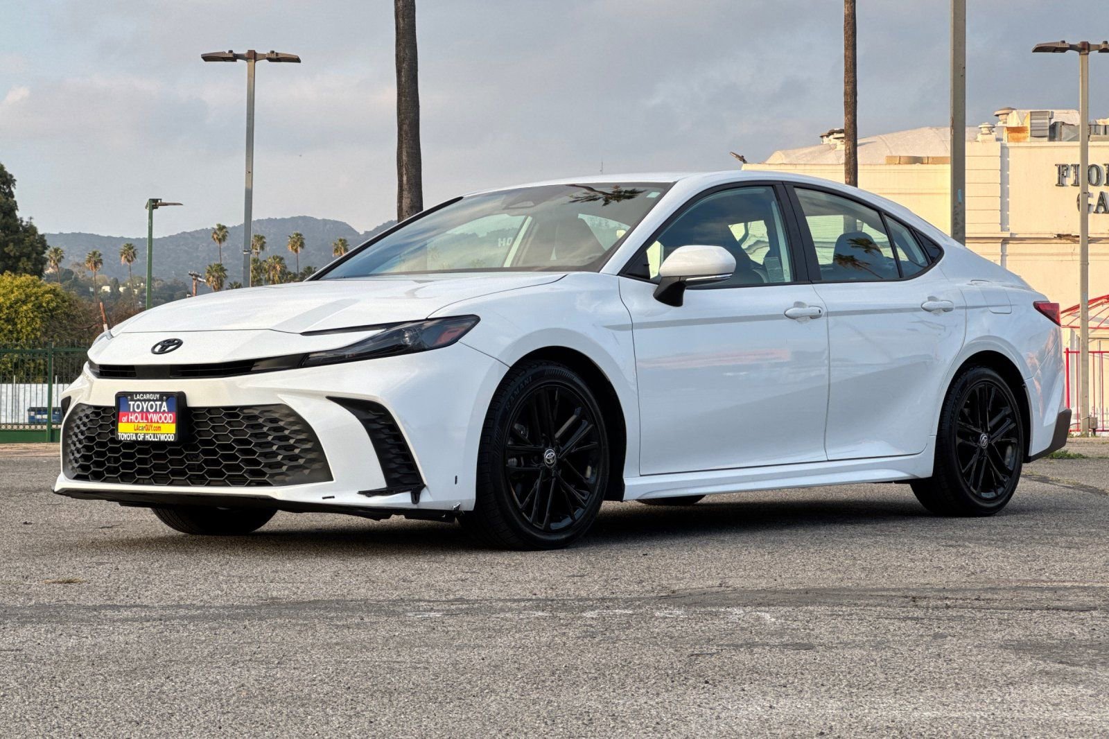 Certified 2025 Toyota Camry SE image 8