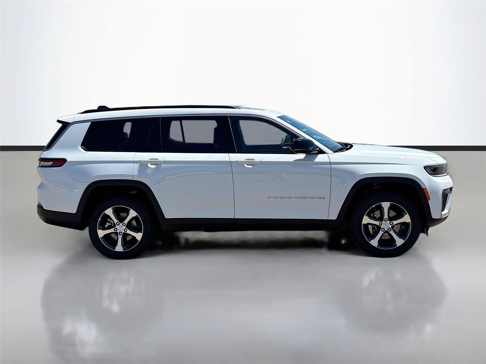 New 2026 Jeep Grand Cherokee L Limited AWD/4WD image 18