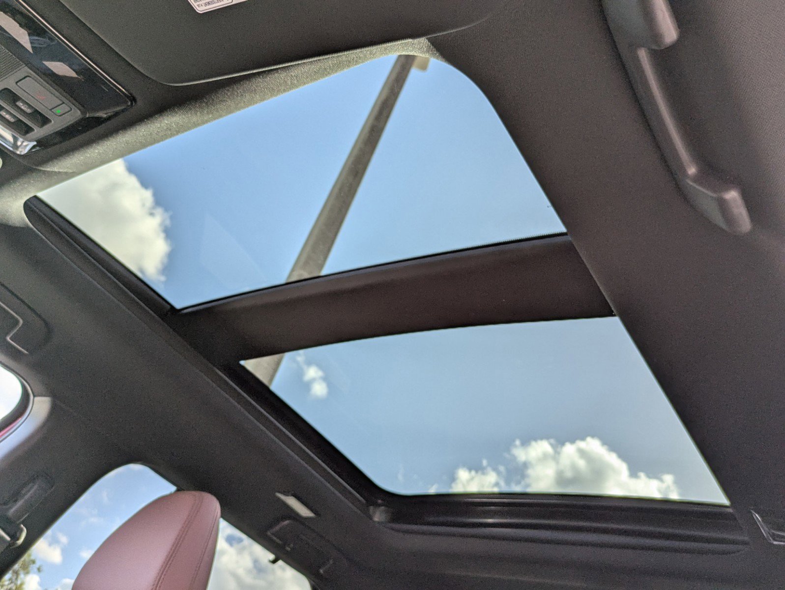 New 2025 Mitsubishi Outlander SEL image 24