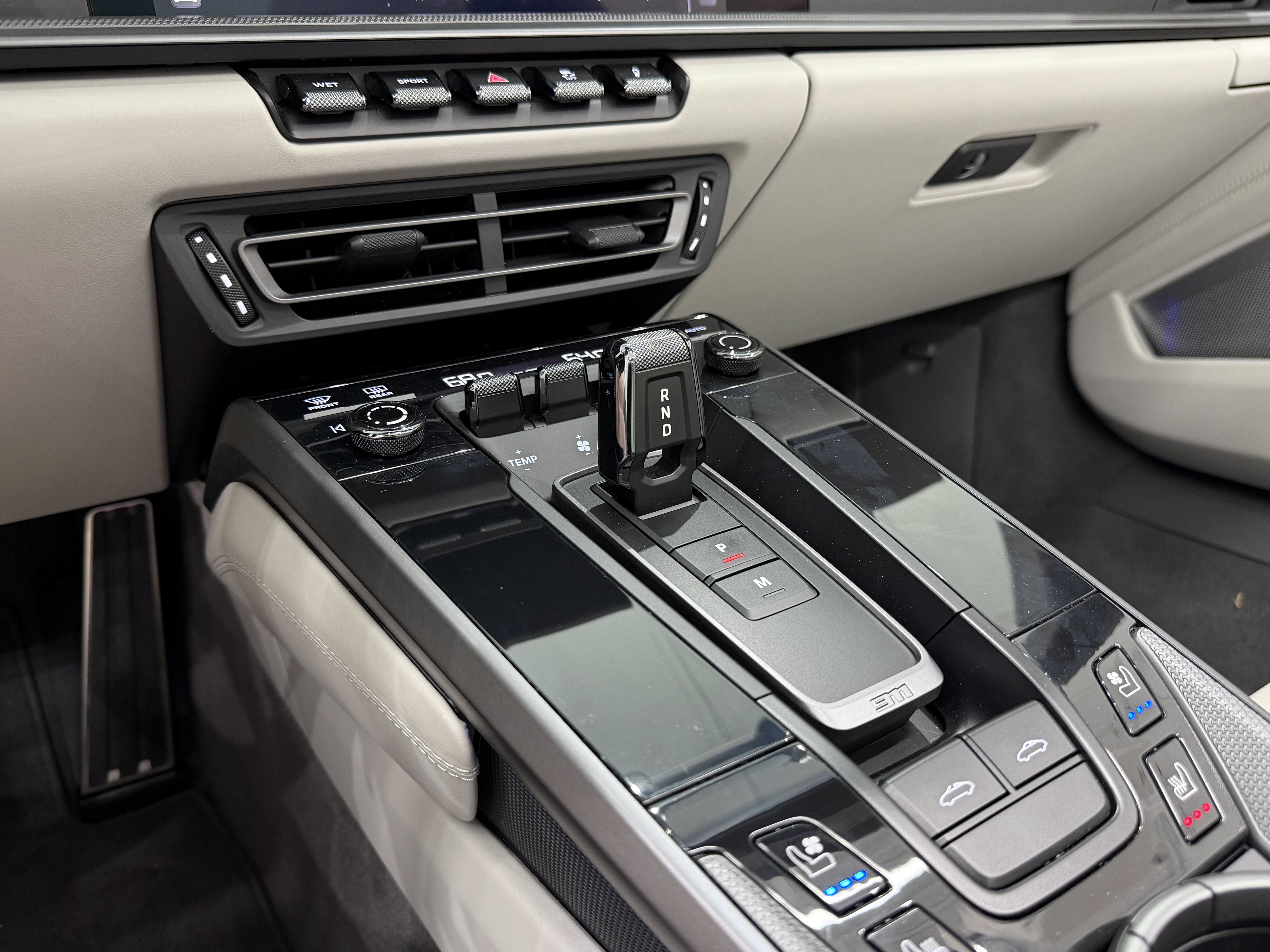 Certified 2022 Porsche 911 Targa 4S image 33