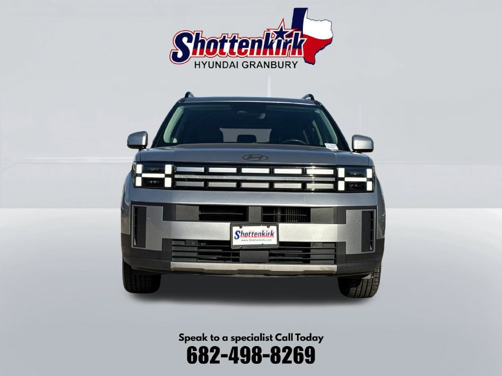 Used 2024 Hyundai Santa Fe SEL FWD image 2