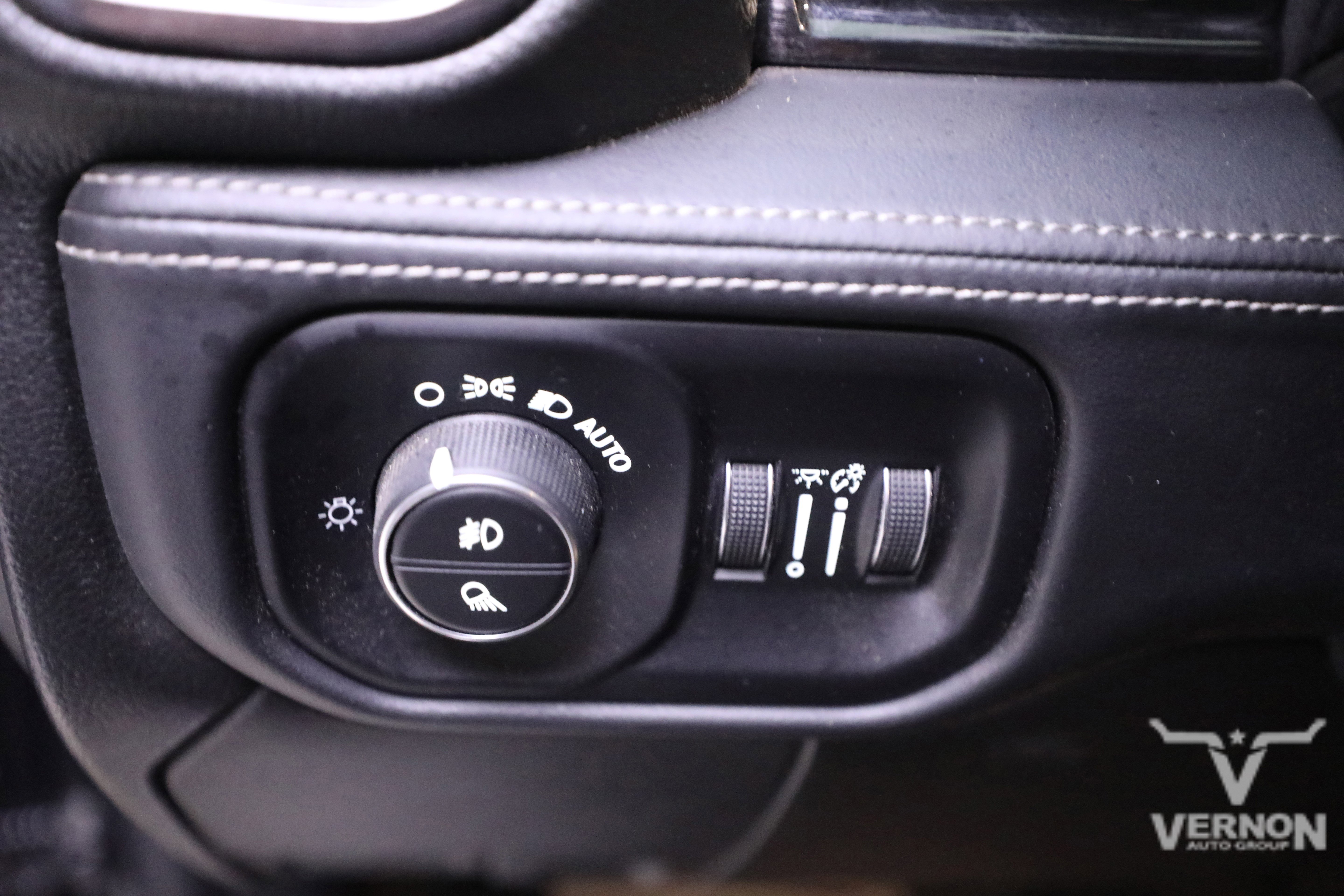 Used 2024 RAM 3500 Limited image 16