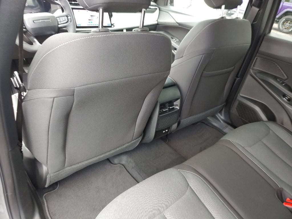 New 2026 Jeep Cherokee Laredo AWD/4WD image 33