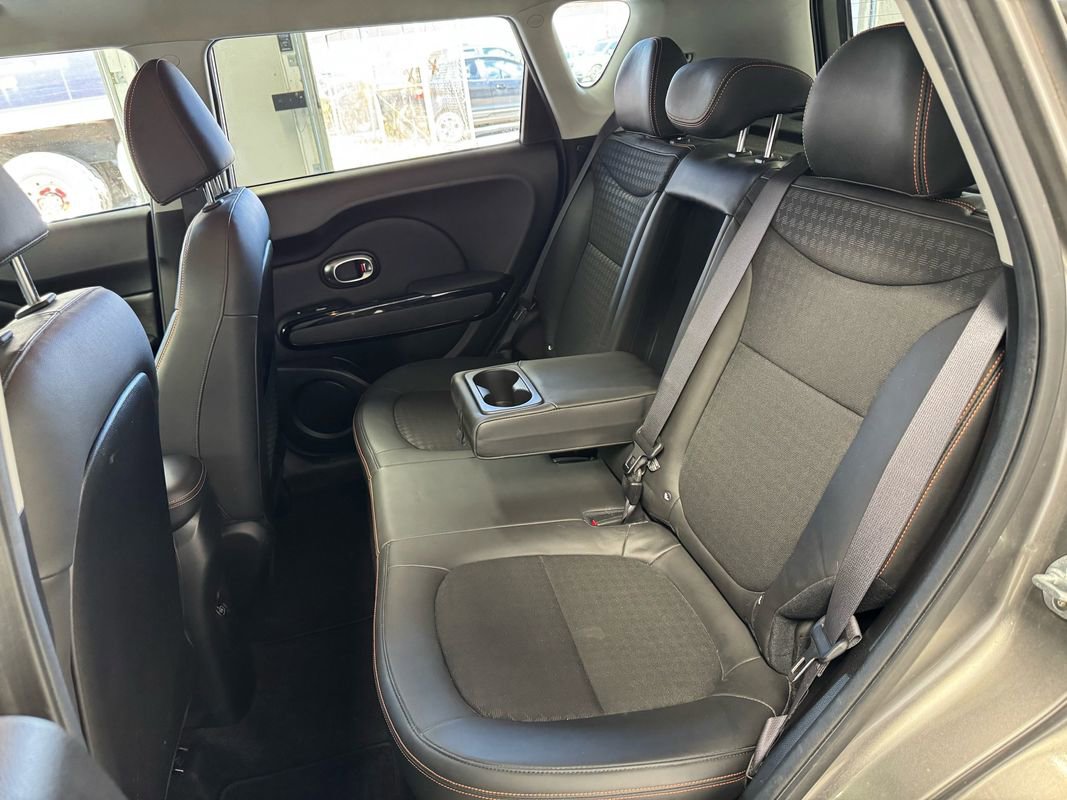 Used 2018 Kia Soul ! w/ Tech Package FWD image 20