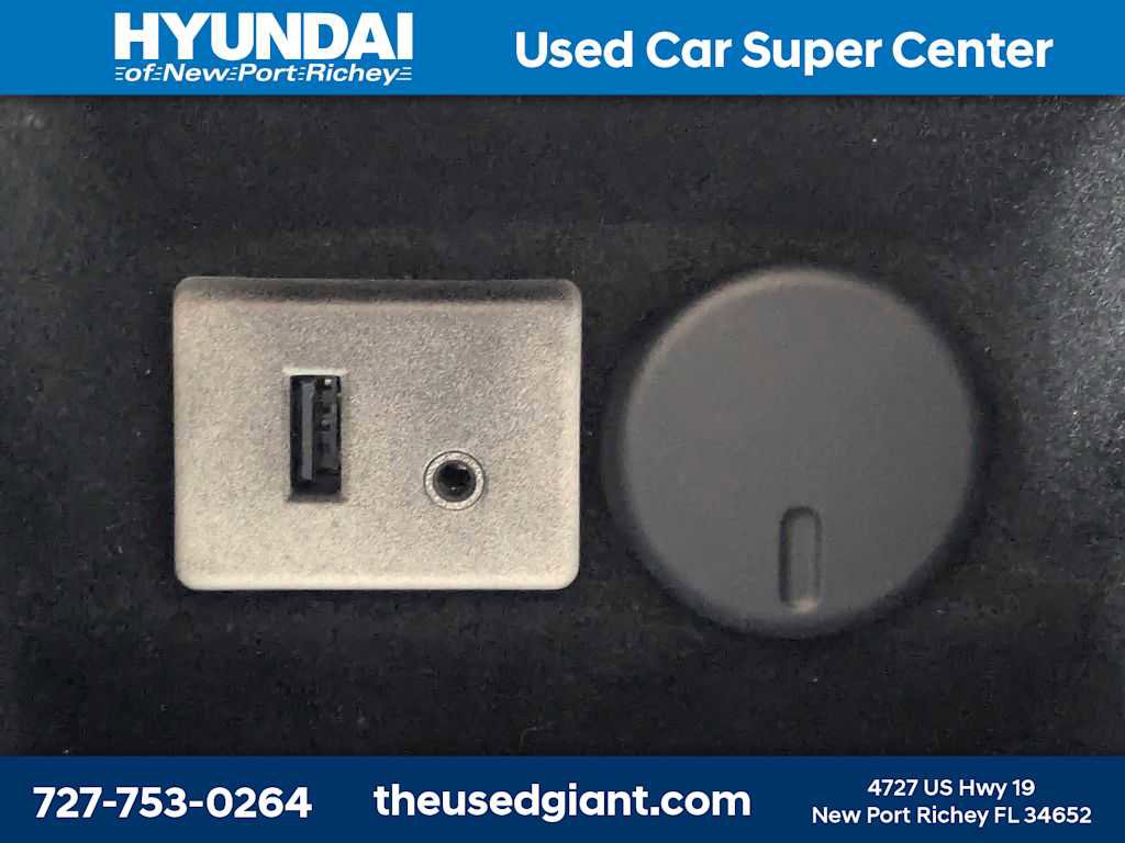 Used 2016 Cadillac SRX Luxury w/ Driver Awareness Package AWD/4WD image 31