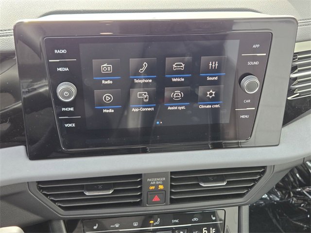 New 2025 Volkswagen Jetta SE image 11