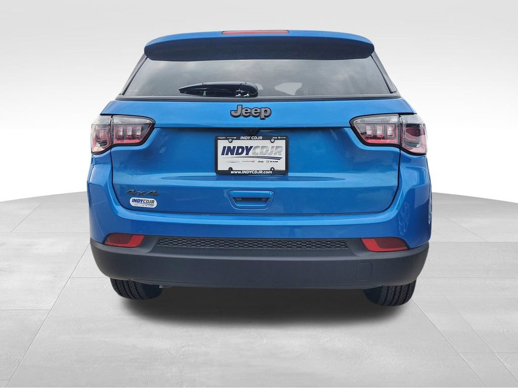 New 2026 Jeep Compass Latitude AWD/4WD image 5