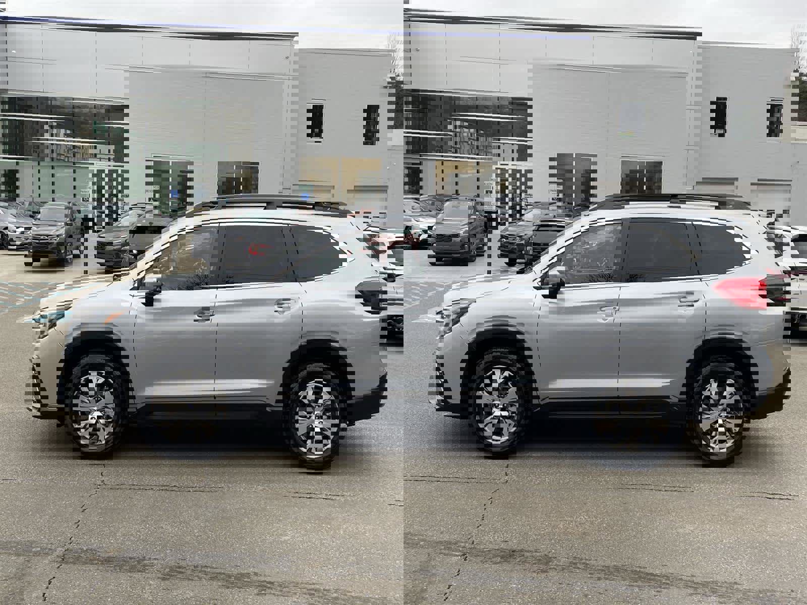 Certified 2024 Subaru Ascent Premium w/ Convenience Package image 2