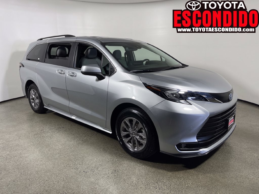 Certified 2025 Toyota Sienna XLE