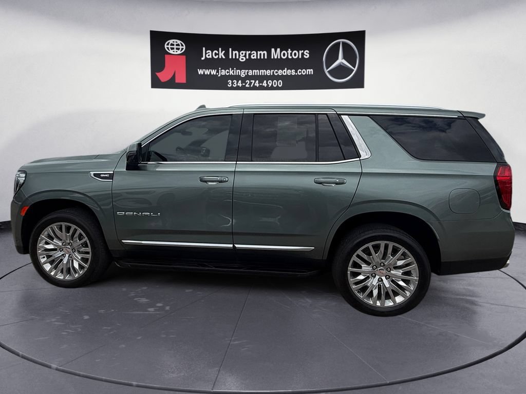 Used 2023 GMC Yukon Denali w/ Advanced Technology Package AWD/4WD image 2