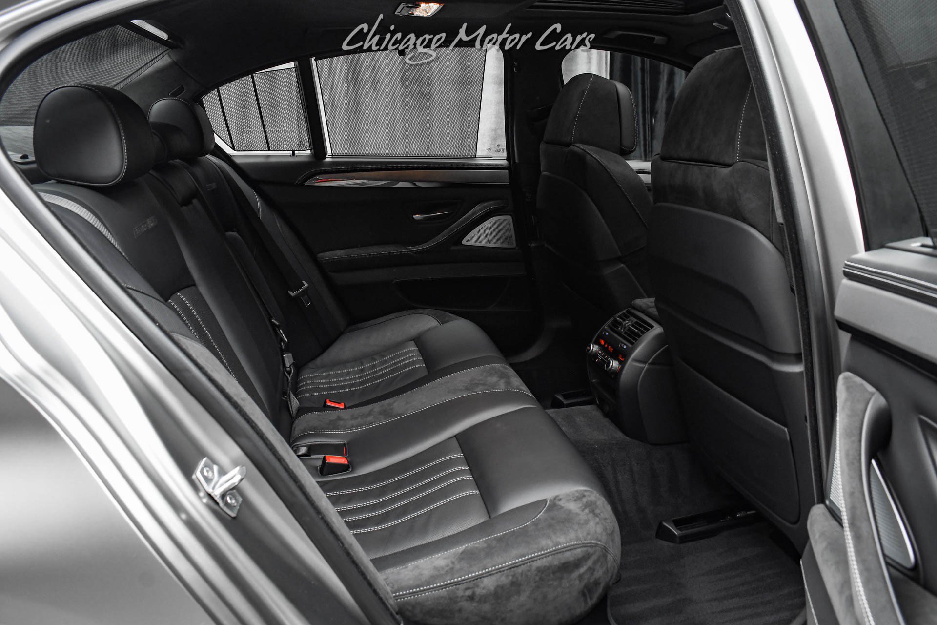 Used 2015 BMW M5 RWD image 31