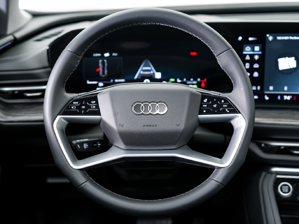 Used 2025 Audi Q5 Premium Plus AWD/4WD image 11