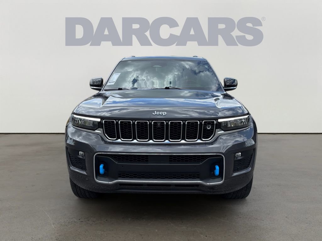 Used 2022 Jeep Grand Cherokee Overland w/ Advanced Protech Group III AWD/4WD image 2