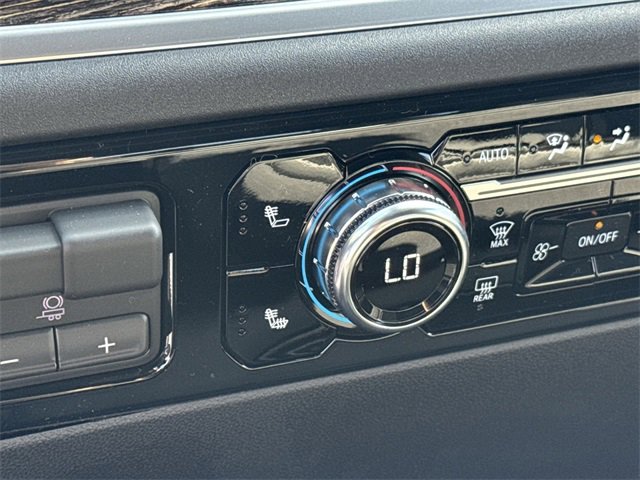 New 2026 GMC Sierra 1500 SLE image 21