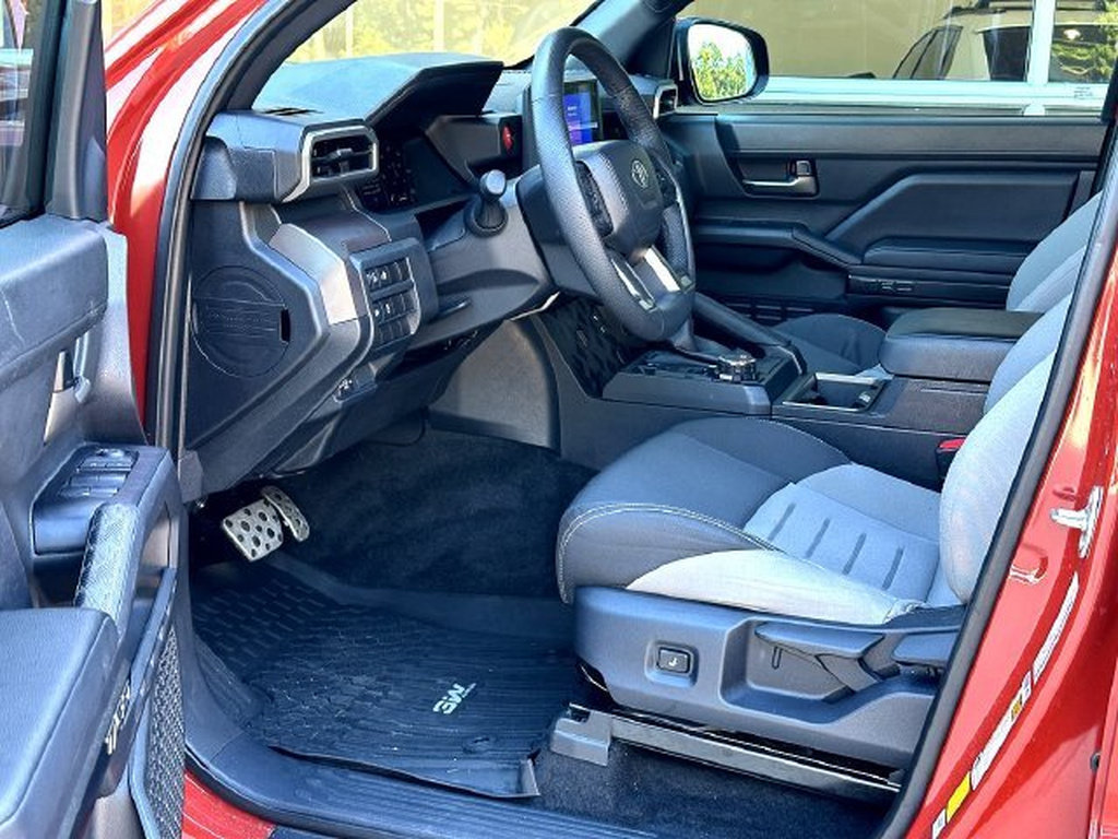 Certified 2025 Toyota Tacoma TRD Sport AWD/4WD image 10