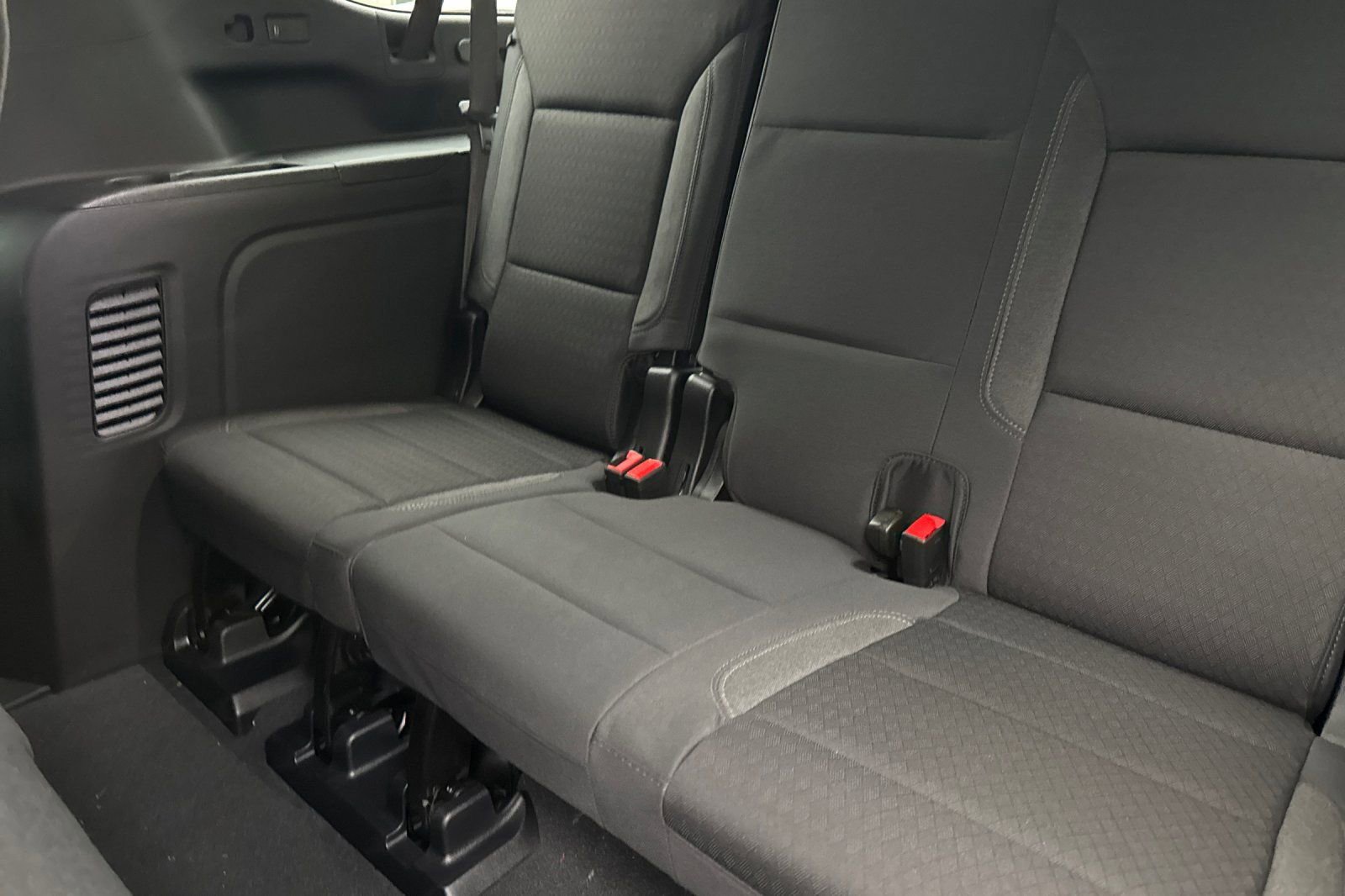 New 2026 Chevrolet Suburban LS w/ Max Trailering Package image 14