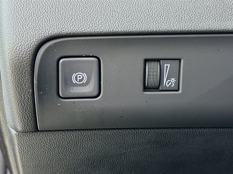 Used 2023 Buick Enclave Essence w/ Sport Touring Edition FWD image 10