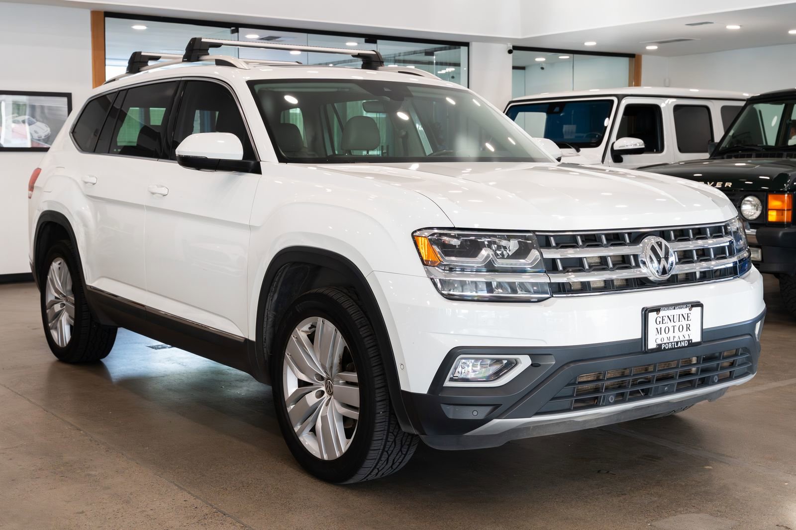 Used 2018 Volkswagen Atlas SEL Premium AWD/4WD image 3