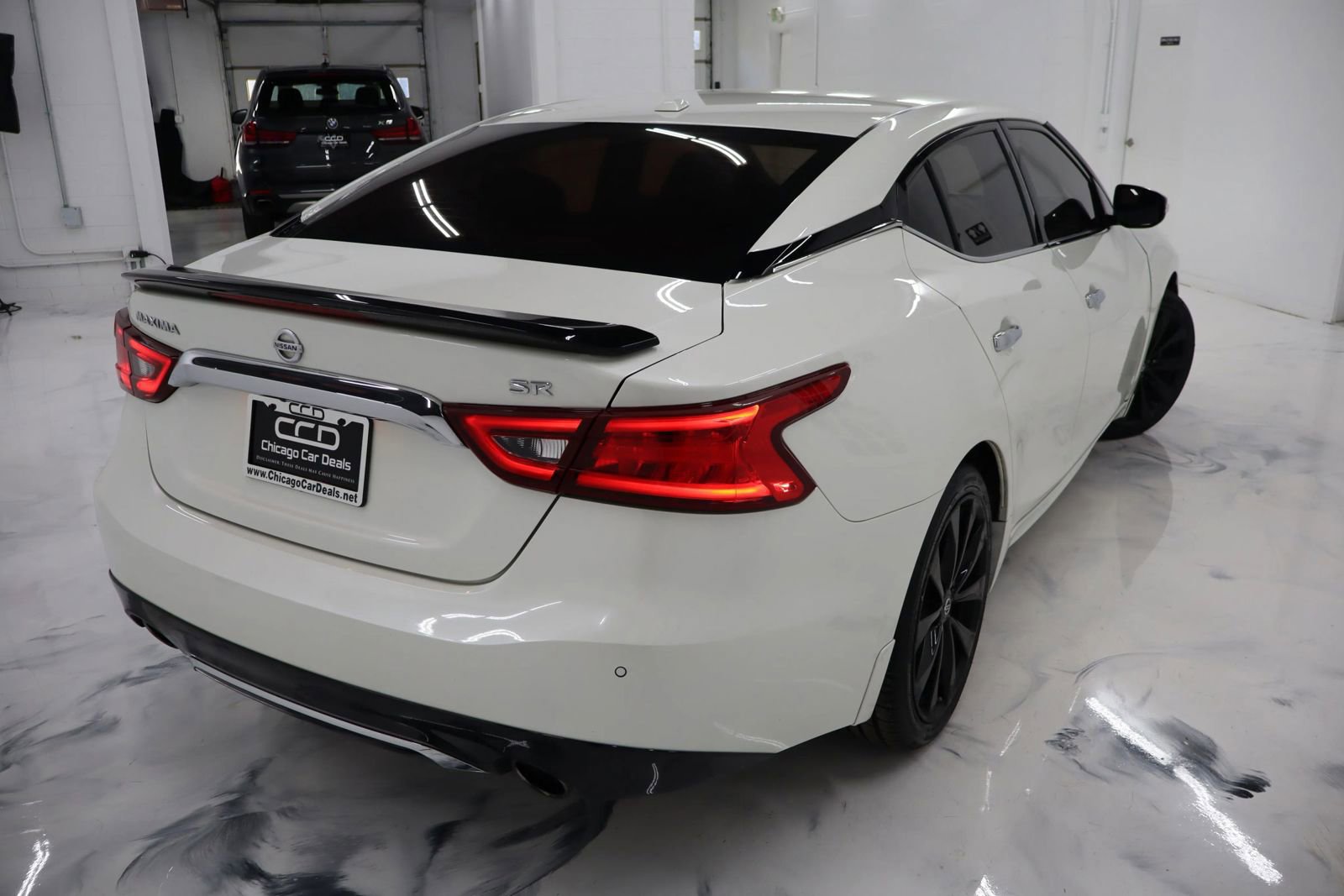 Used 2017 Nissan Maxima SR w/ Midnight Edition FWD image 8