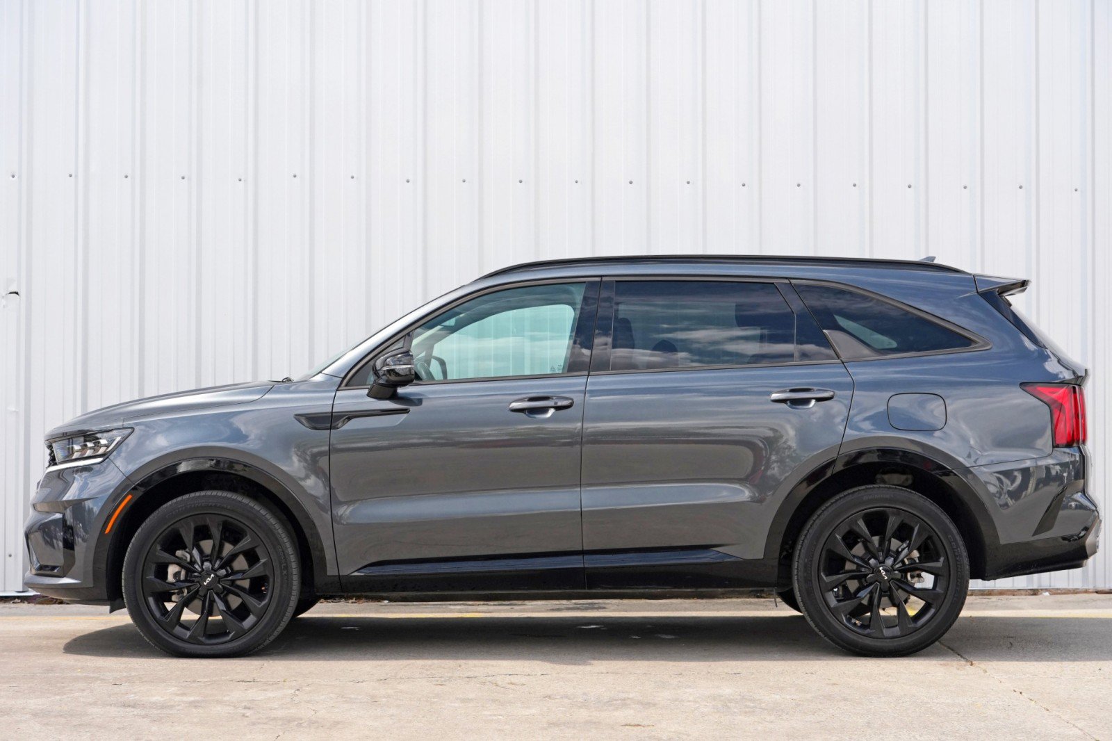 Used 2023 Kia Sorento SX AWD/4WD image 8