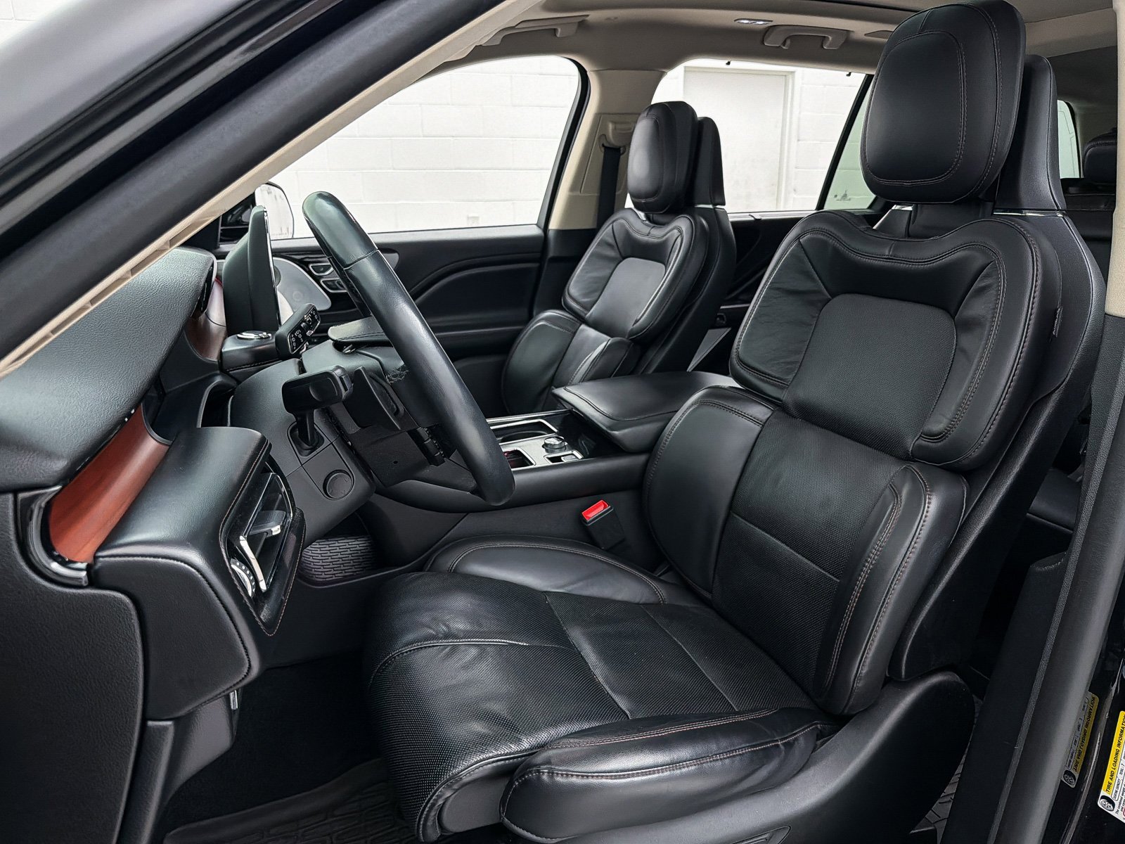 Used 2021 Lincoln Aviator Grand Touring w/ Equipment Group 301A image 24