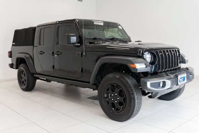 Used 2023 Jeep Gladiator Sport w/ Trailer Tow Package AWD/4WD image 7