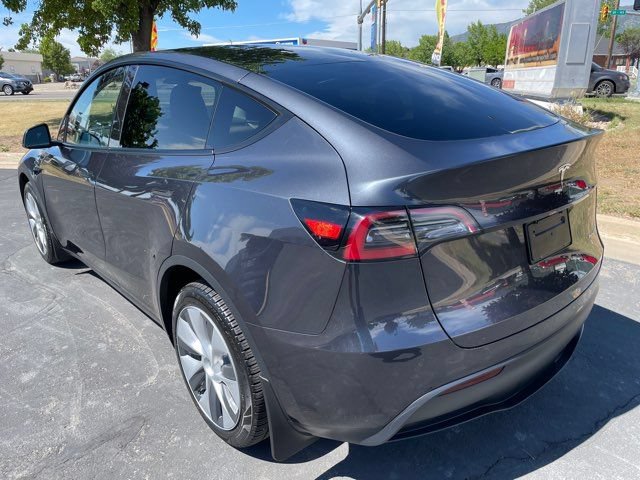 Used 2024 Tesla Model Y Long Range AWD/4WD image 30