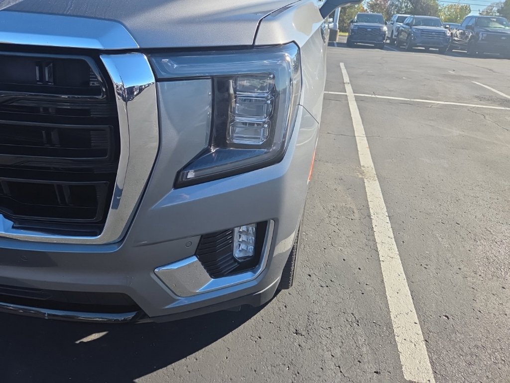 Used 2022 GMC Yukon XL SLE w/ Gmc Pro Safety Plus Package AWD/4WD image 12