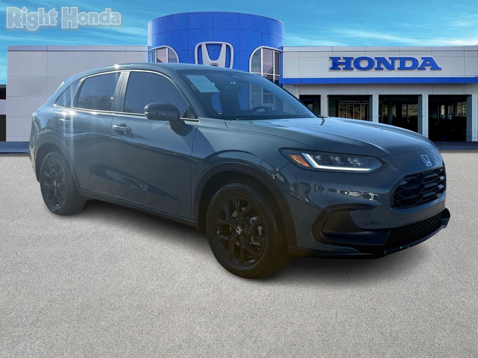 Used 2025 Honda HR-V Sport image 9