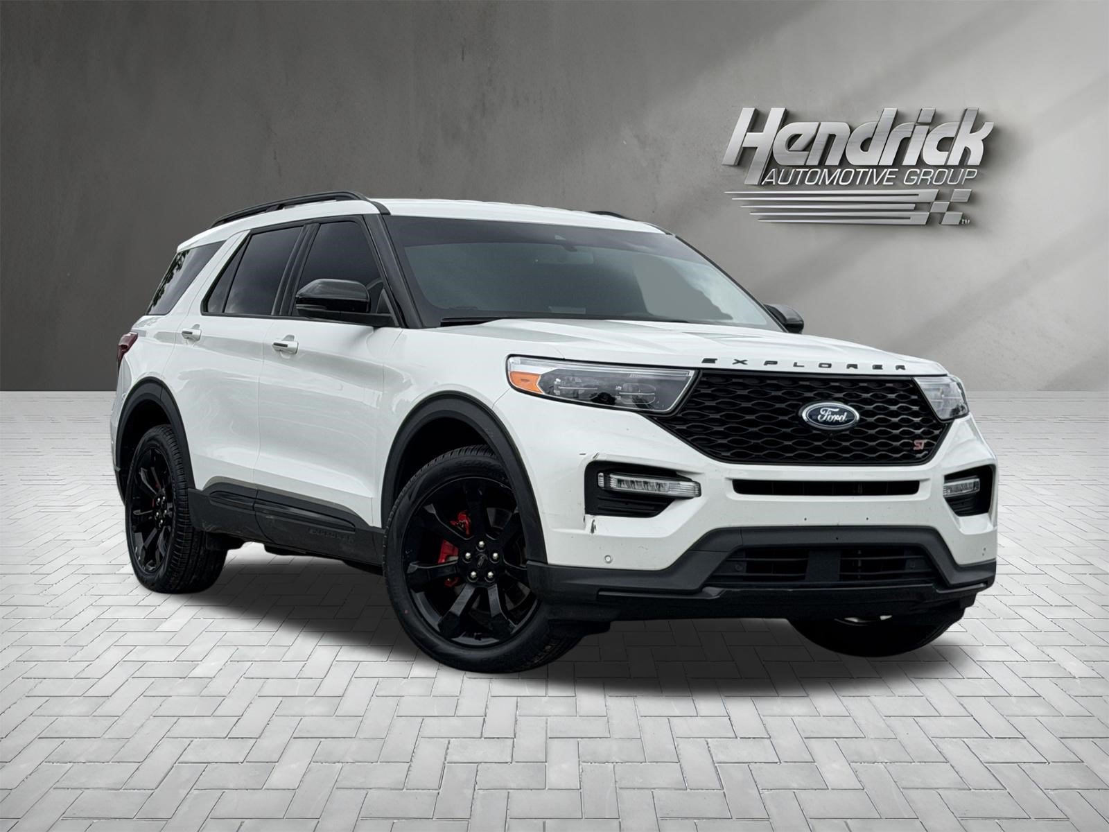 Used 2023 Ford Explorer ST w/ Equipment Group 401A AWD/4WD image 2