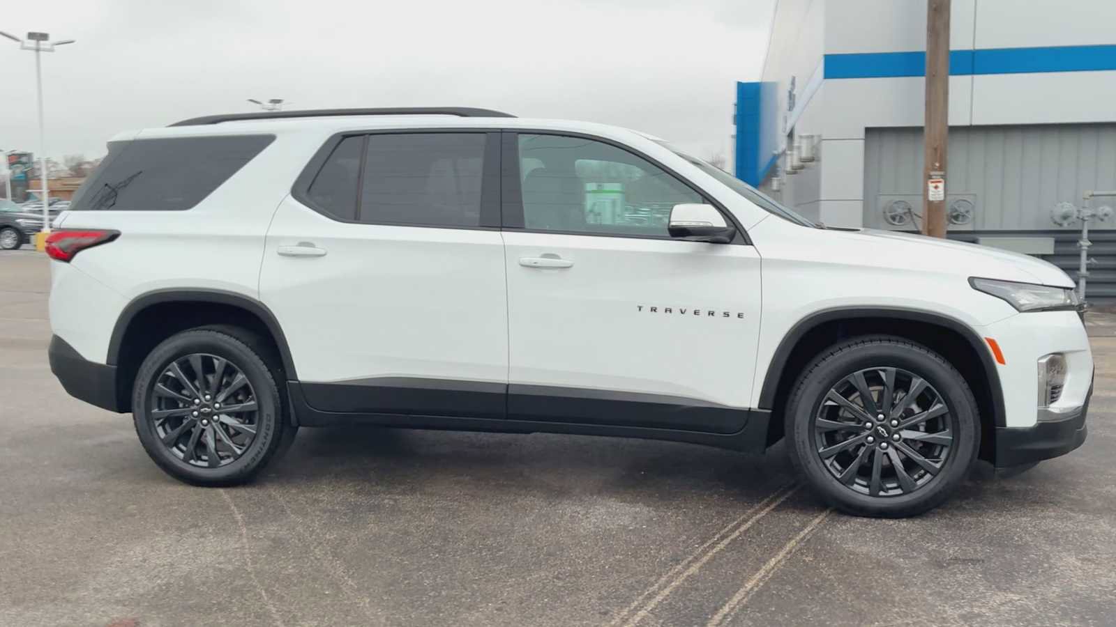 Certified 2023 Chevrolet Traverse RS image 9