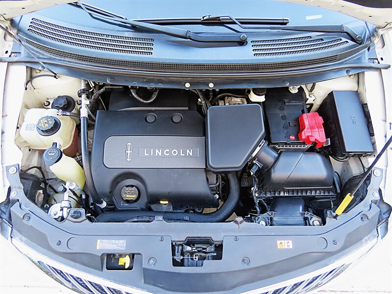 Used 2013 Lincoln MKX FWD image 33