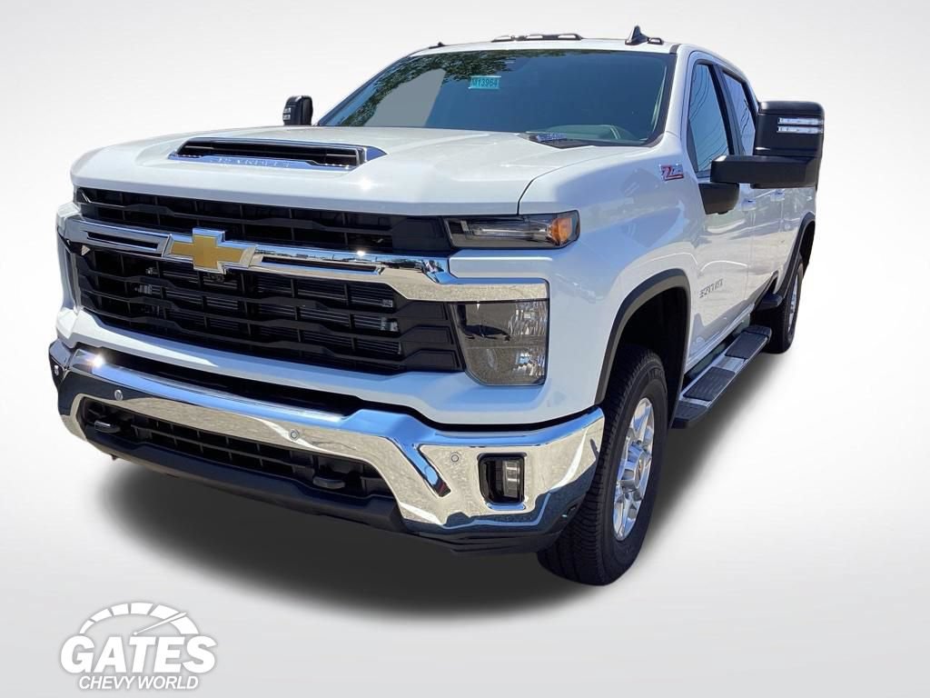New 2026 Chevrolet Silverado 3500 LT w/ Safety Package AWD/4WD image 2