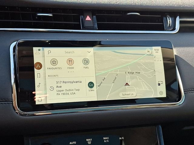 Used 2023 Land Rover Range Rover Evoque R-Dynamic SE image 18