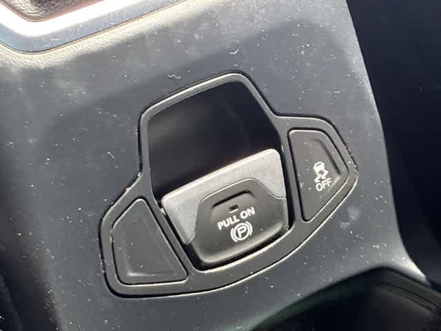 Used 2020 Jeep Renegade Sport FWD image 38