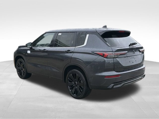 New 2026 Mitsubishi Outlander LE FWD image 18