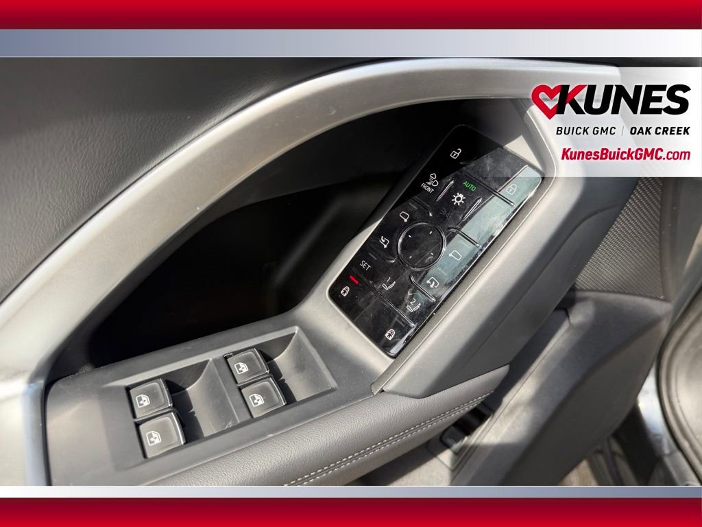 Used 2025 Audi Q5 Premium Plus AWD/4WD image 6