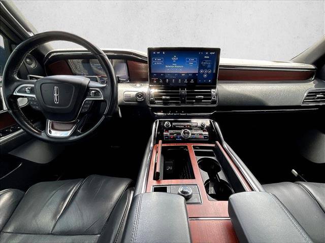 Used 2023 Lincoln Navigator L Reserve AWD/4WD image 15
