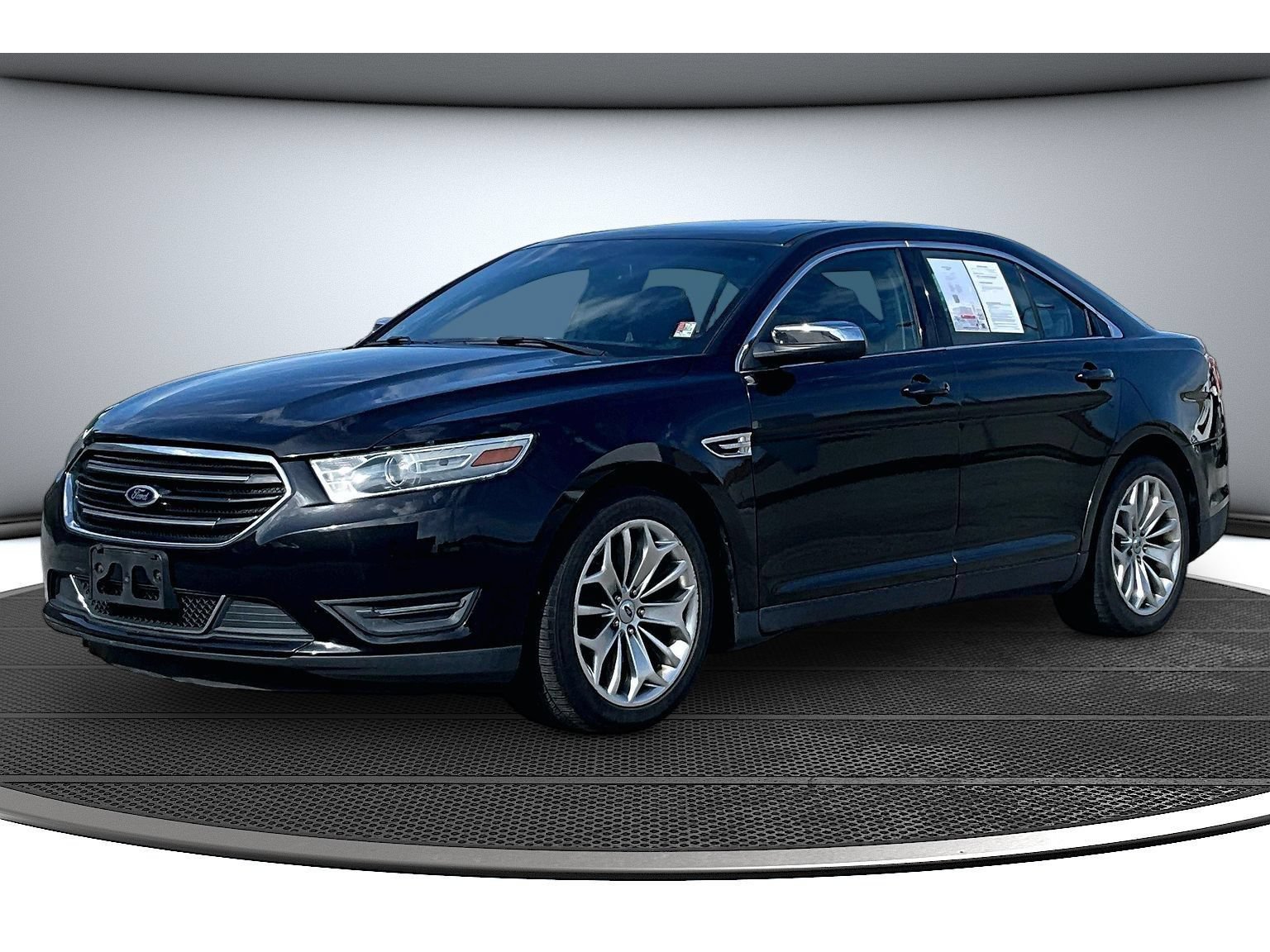 Used 2013 Ford Taurus Limited FWD image 16