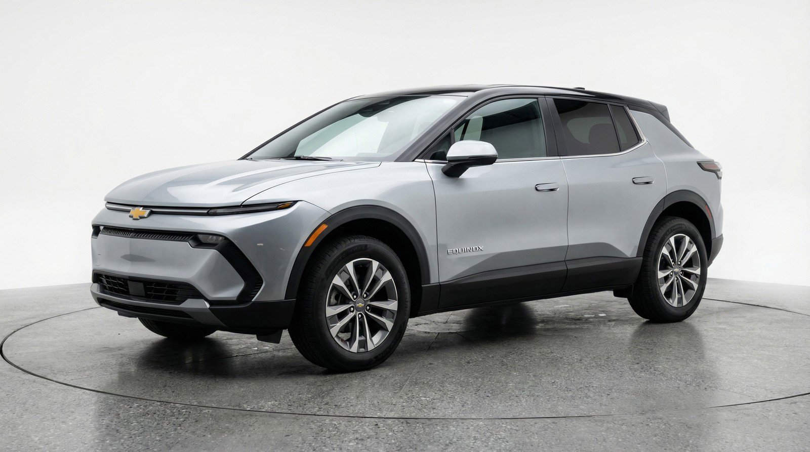 Used 2025 Chevrolet Equinox LT image 3