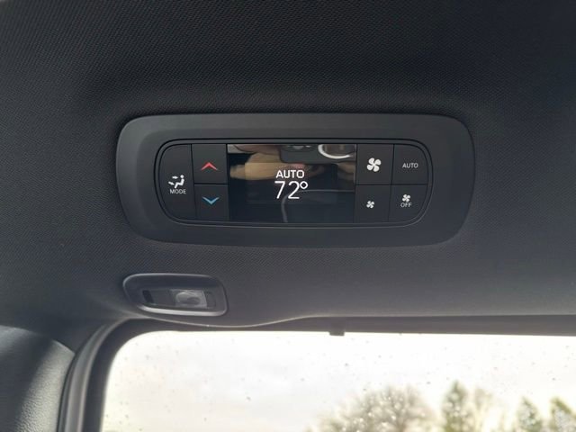 New 2026 Chrysler Pacifica Limited w/ Uconnect Theater Family Group image 25